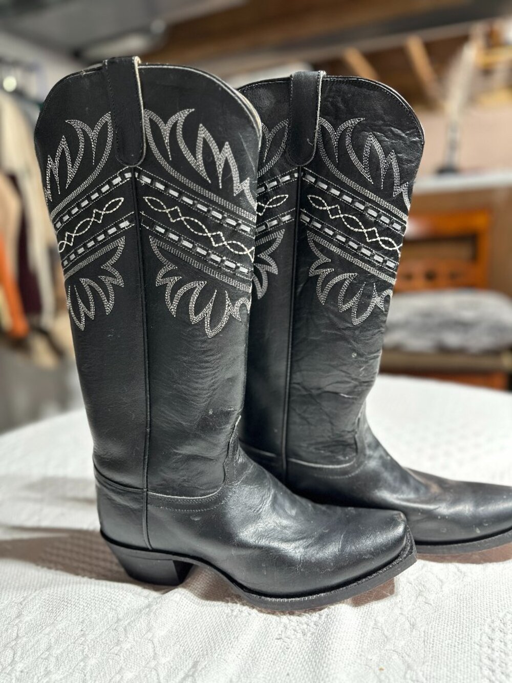 Tony Lama Black Leather Cowboy Boots Womens 8.5B Western Embroidered
